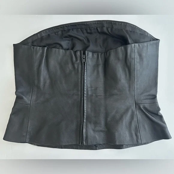 Newport News Strapless Leather Corset/Boudice - Black with Red Floral Design - Picture 5 of 8